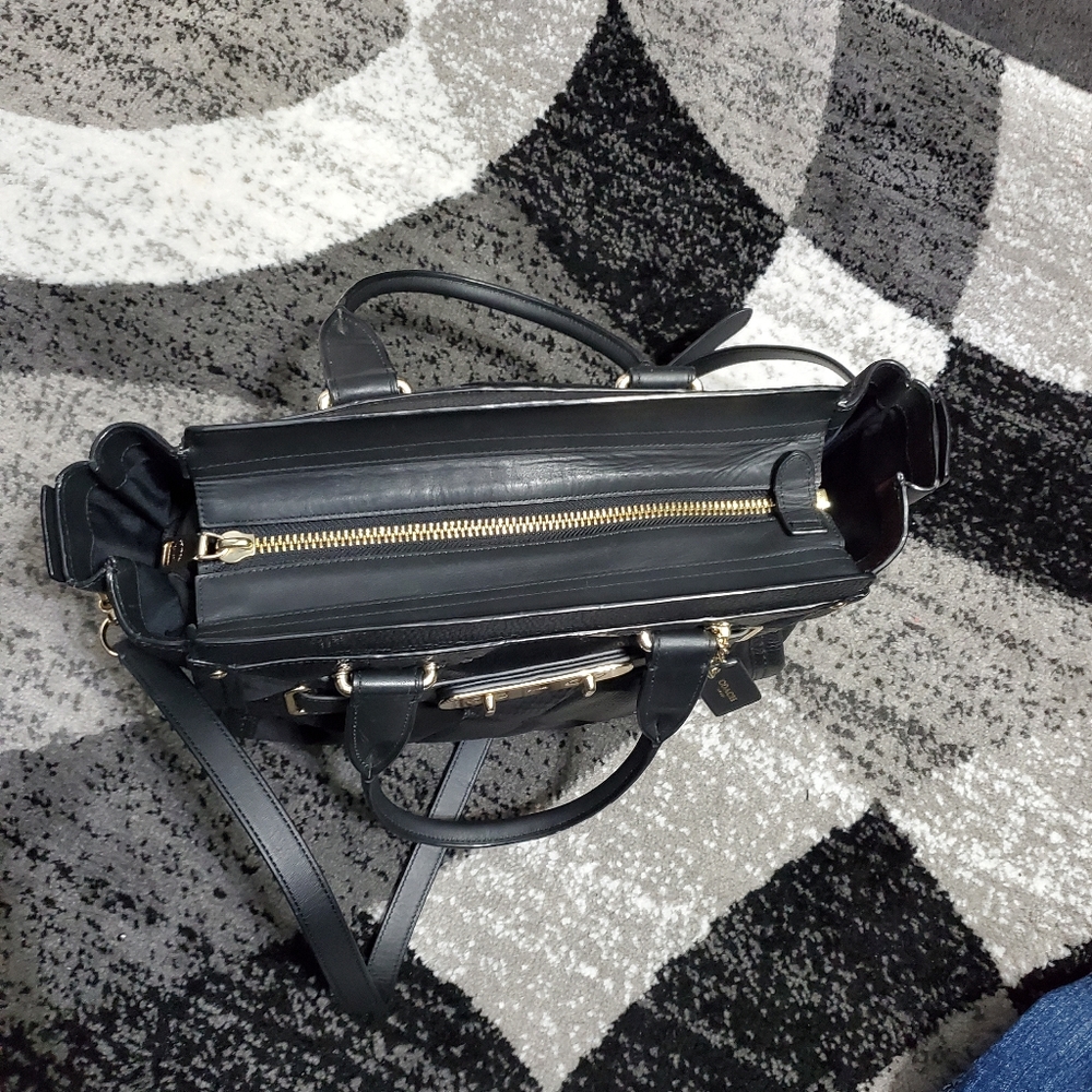 Purse - Picture 3 of 4
